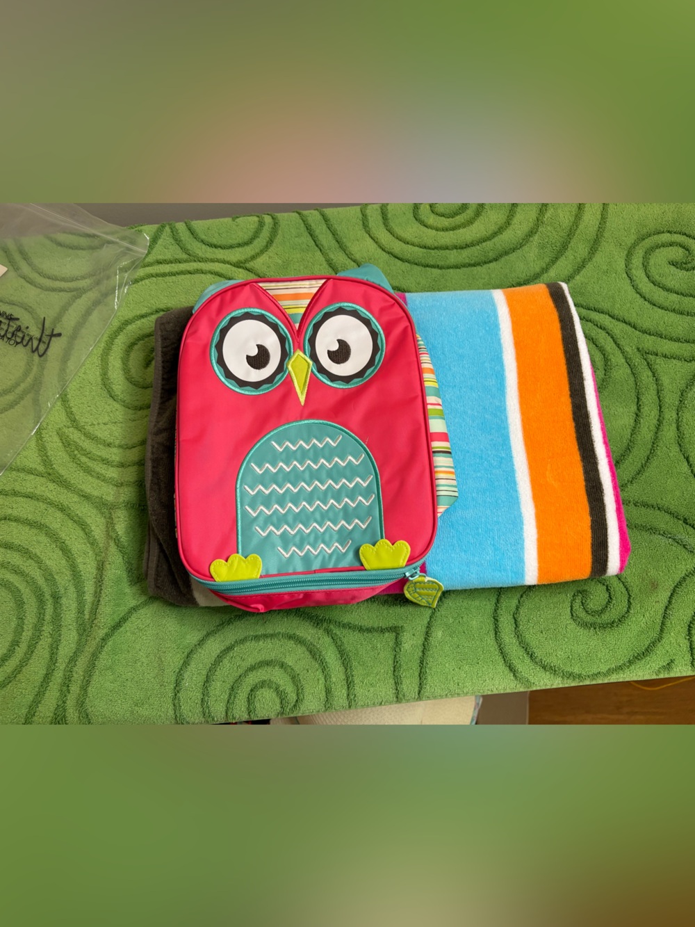Thirty-one hood hungry chil-licious thermal with coordinating beach towel,